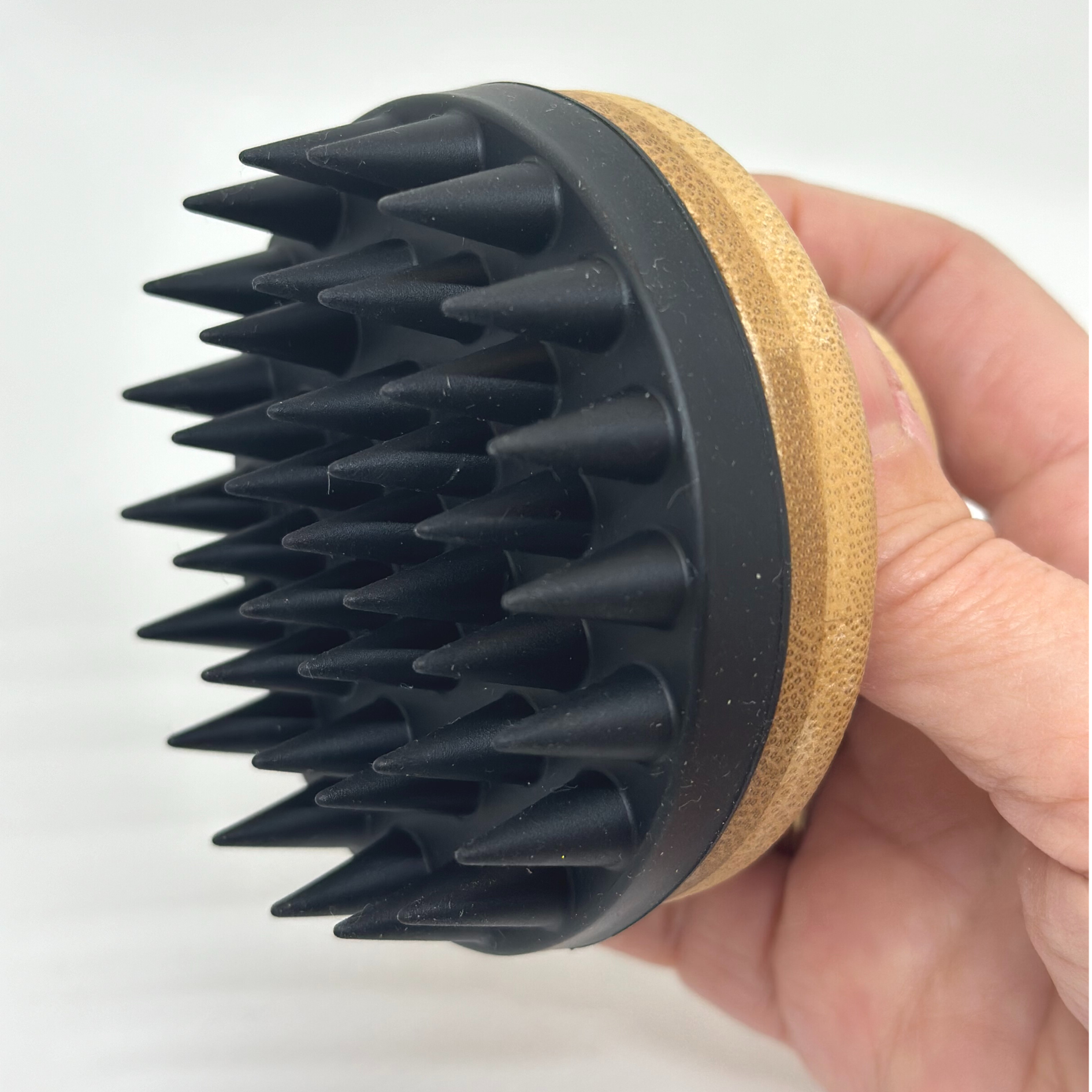 MASAMI Black Wabi Sabi Scalp Scrubber