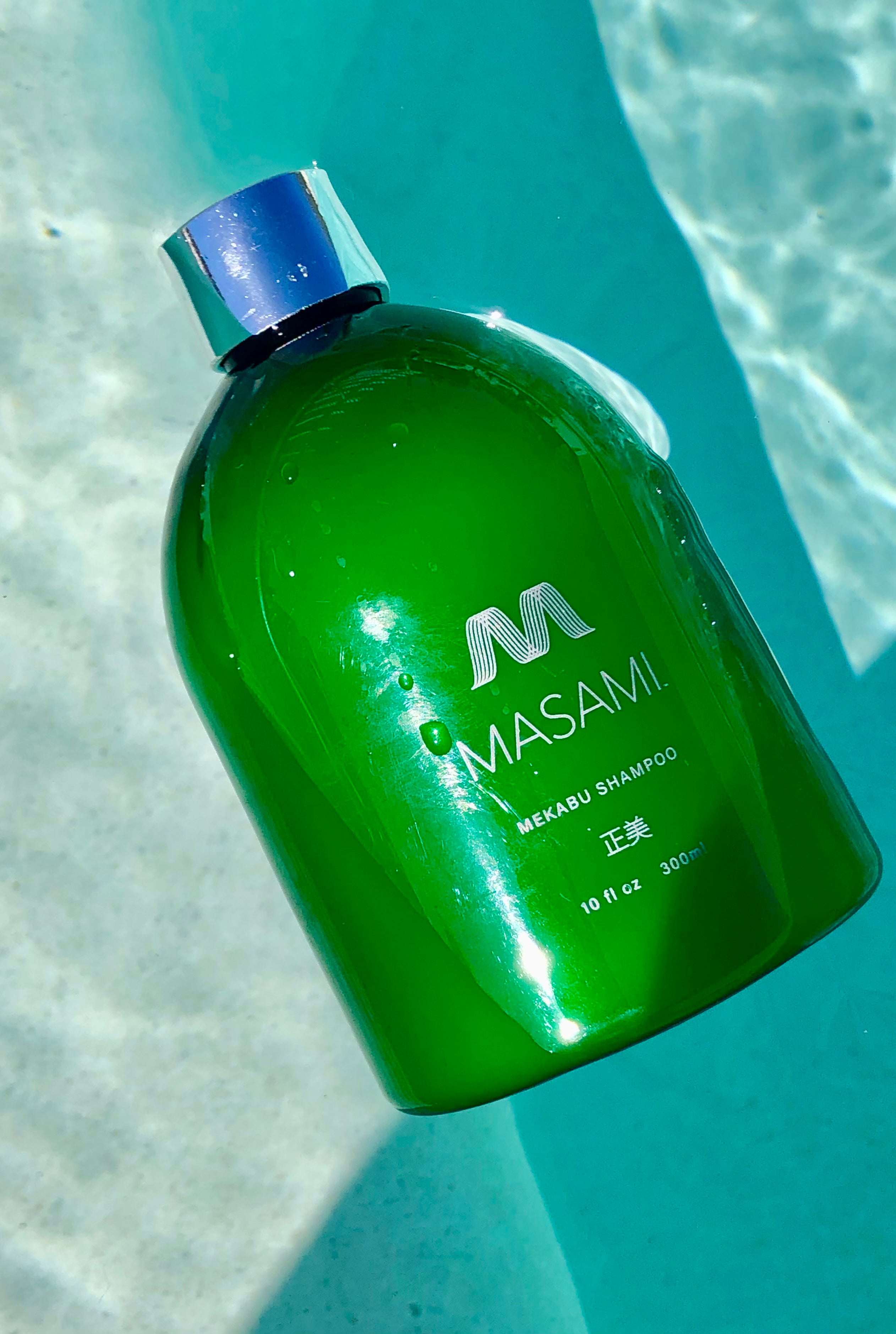 MASAMI shampoo underwater